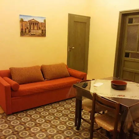 La Rondinella Pensión